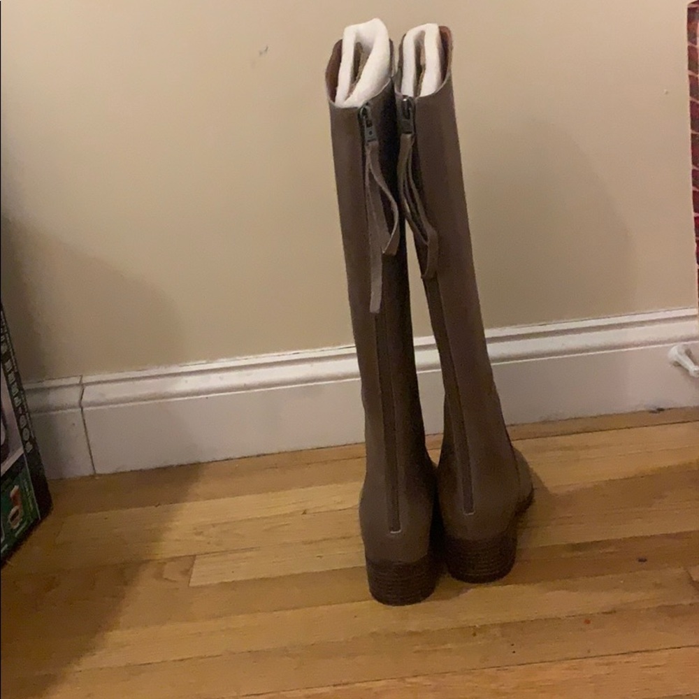 ⬇️⬇️ Lucky Brand Riding Boots⬇️⬇️ - Picture 2 of 5